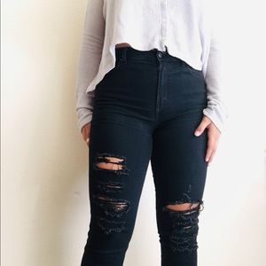 BLACK DISTRESSED JEANS!!🖤